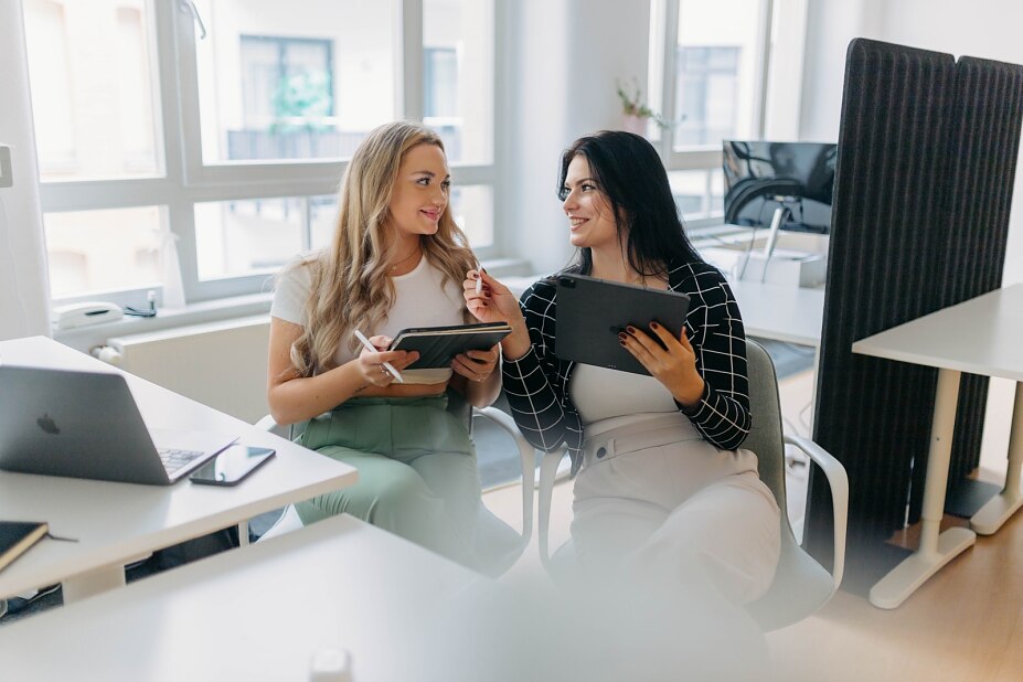 das Team von Distart besteht aus digitalen First Movern: Neue Trends und Funktionen auf allen sozialen Plattformen werden direkt getestet und in den Kurs mit aufgenommen das Team von Distart besteht aus digitalen First Movern: Neue Trends und Funktionen auf allen sozialen Plattformen werden direkt getestet und in den Kurs mit aufgenommen