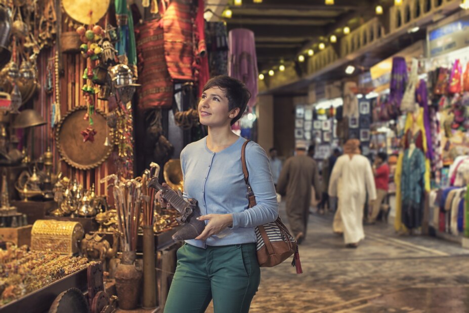Der Souq von Mutrah verspricht Einblicke in das lokale Kunsthandwerk © Ministry of Heritage & Tourism Sultanate of Oman Der Souq von Mutrah verspricht Einblicke in das lokale Kunsthandwerk © Ministry of Heritage & Tourism Sultanate of Oman