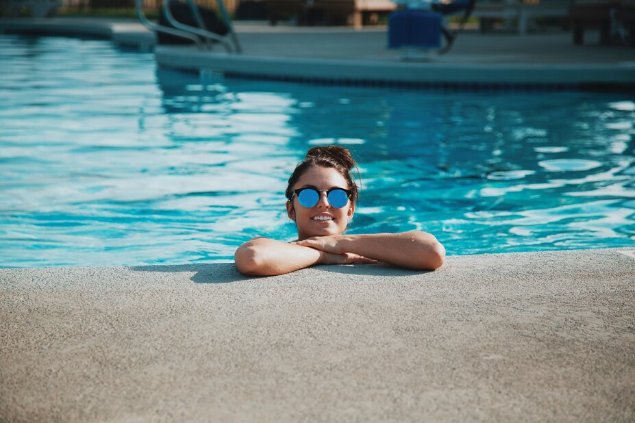 Ein Salzwasserpool ist angenehm für die Haut
