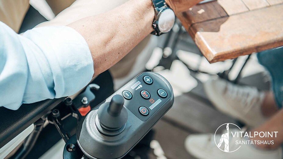 Elektrischer Rollstuhl: Mobilität im Alter oder bei chronischer Erkrankung