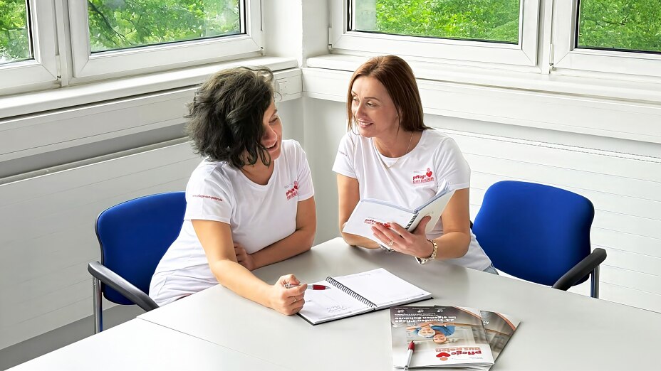 Alle Mitarbeiterinnen bei Pflege aus Polen sprechend fließend Deutsch und Polnisch und stellen so sicher, dass Sie die optimale Pflegekraft für Ihre individuellen Bedürfnisse erhalten.