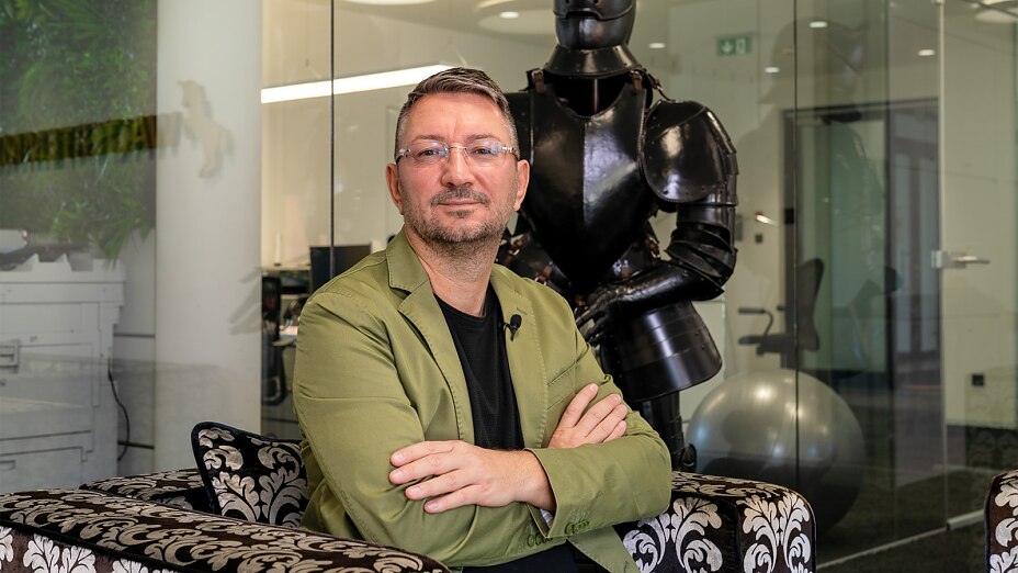 Die ARD-Doku zeigt den Aufstieg von Walter Temmer und den Erfolg seiner Temmer Methode in der Immobilienbranche.