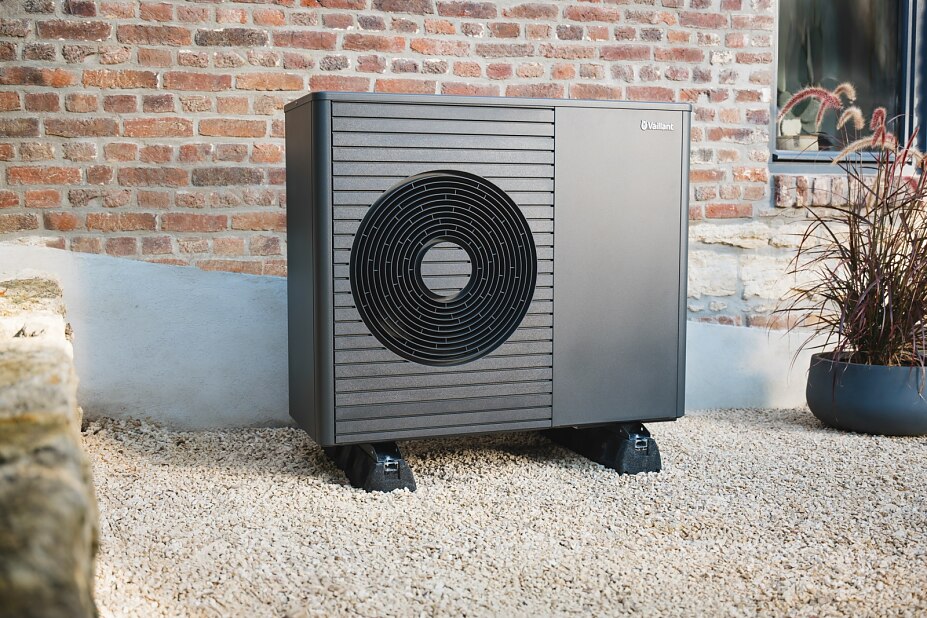 Effiziente Technik für Ihr Zuhause. Bei hansetherm erhalten Sie auch die zertifizierte aroTHERM plus Wärmepumpe von Vaillant, einem offiziellen Partner von hansetherm.