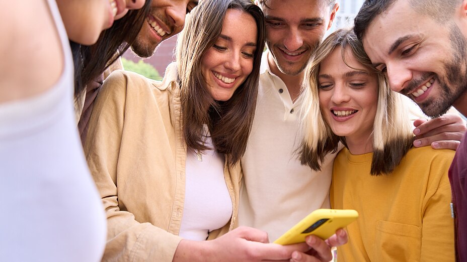 Die Connact GmbH zeigt Community-Management und Datenschutz mit einer individuell gestaltbaren Community-App-Lösung.